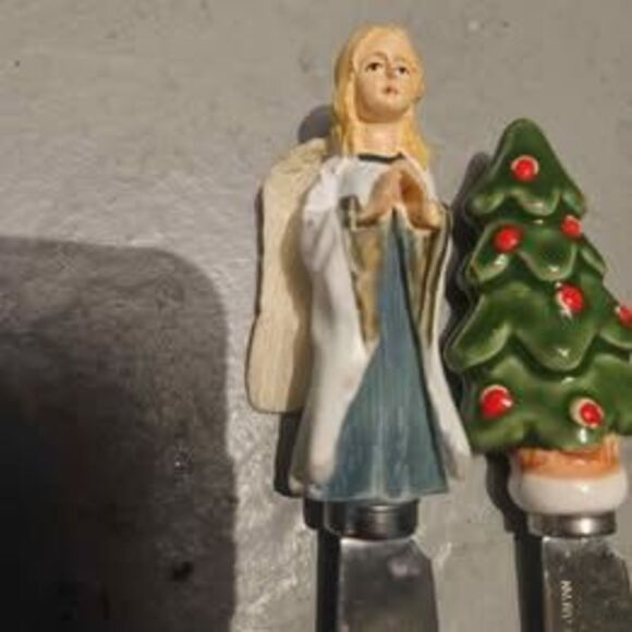 Christmas Cheese Spreaders Ceramic Set of 3 Tree Angel and Snowman - Picture 2 of 5